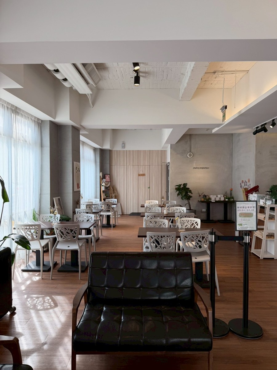 漫漫回嘉 Home Way Hotel 櫻桃計畫咖啡廳