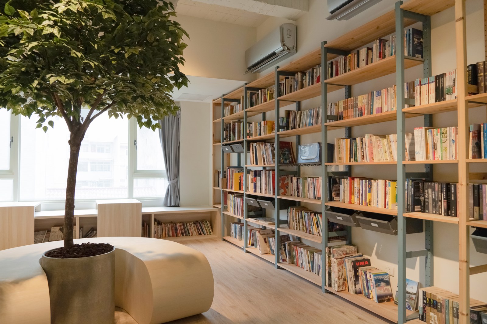 漫漫回嘉 Home Way Hotel 3F 交誼書房